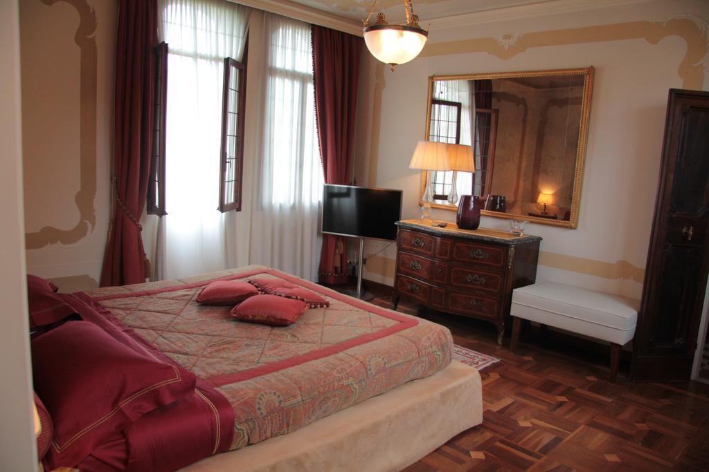 Domus Dotti V Guest House Treviso Oda fotoğraf