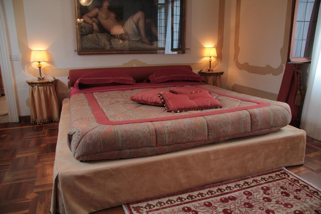 Domus Dotti V Guest House Treviso Oda fotoğraf